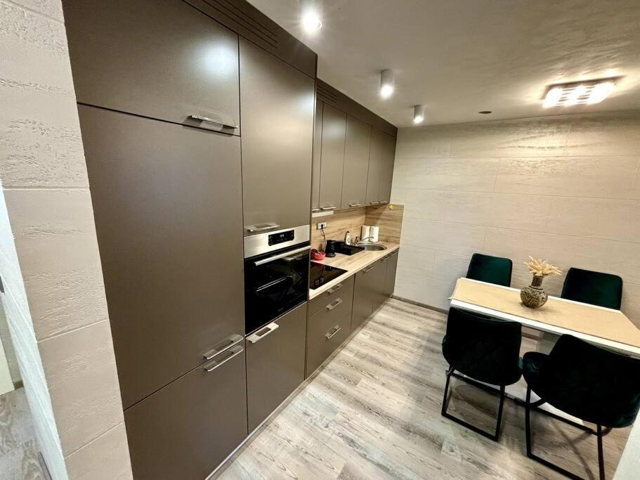 Villa Moste 3-Free Parking&Pool, Ev Station Ljubljana Exteriör bild